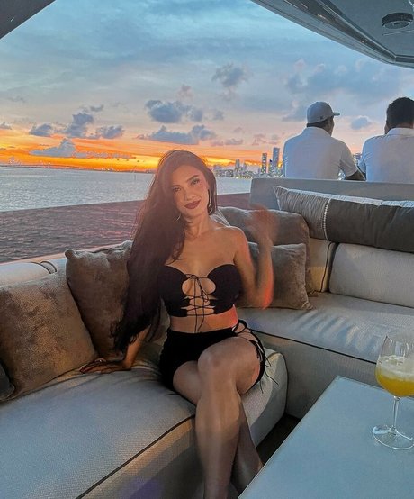 Ece Ozbdk onlyfans leaked sex