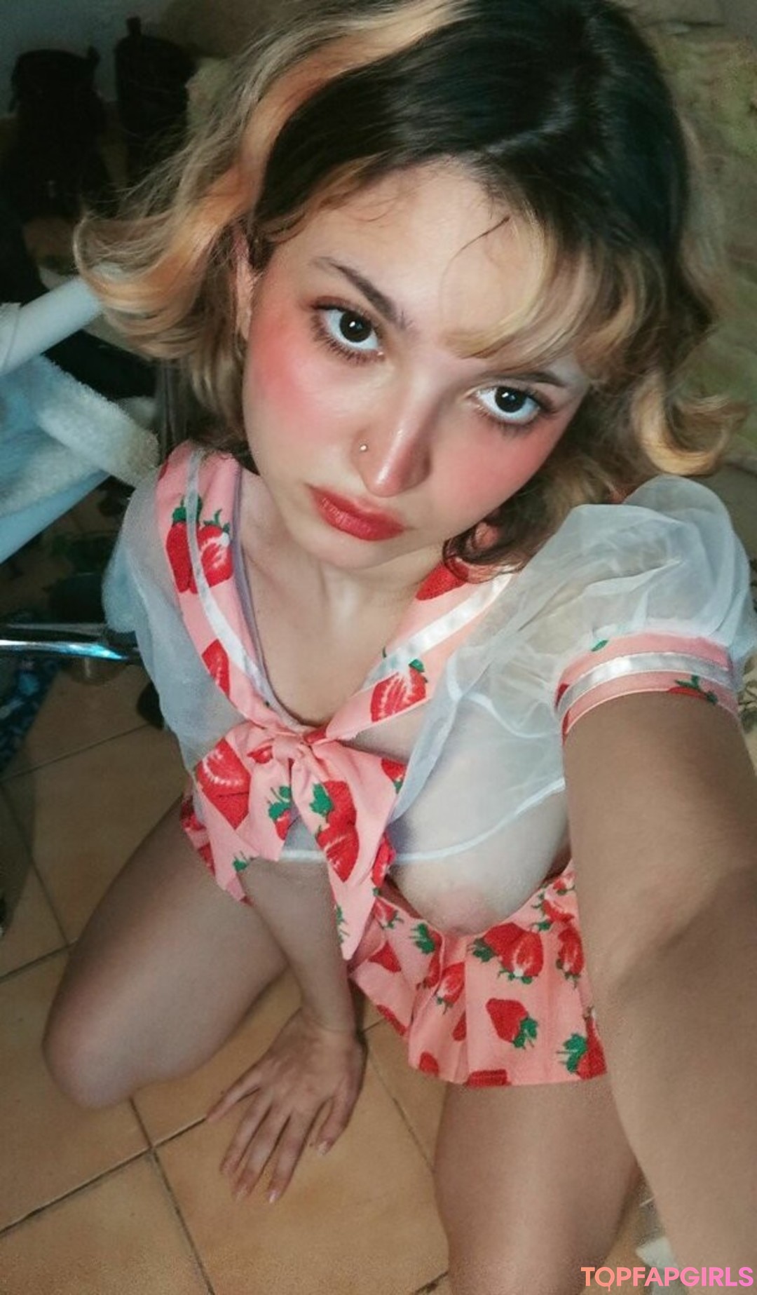 Lilcutiecherie on onlyfans