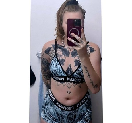 tattooedblonde777 leaked onlyfans pics
