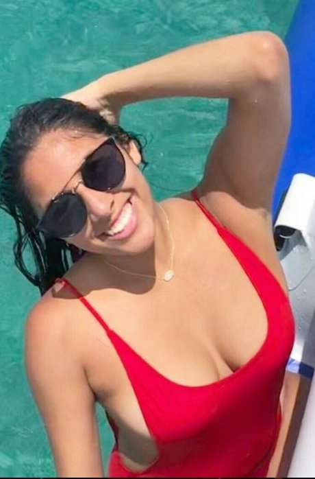 Ashlyn Kenzie nude onlyfans leak