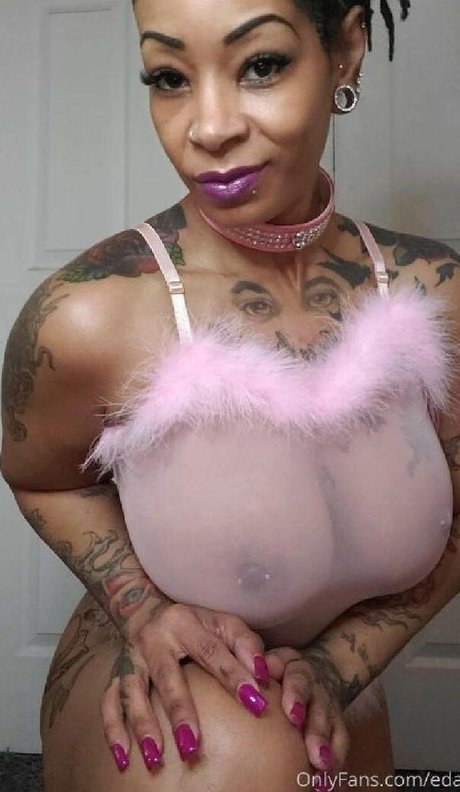 Edaqueenbee onlyfans free content