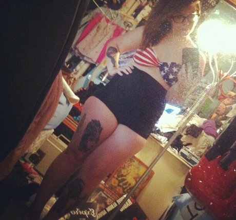 Stepstool Sarah onlyfans nude leaks