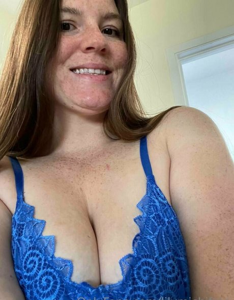 lilymichifree onlyfans leaked tits