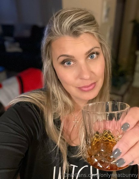 onlyneatbunny onlyfans sex tape