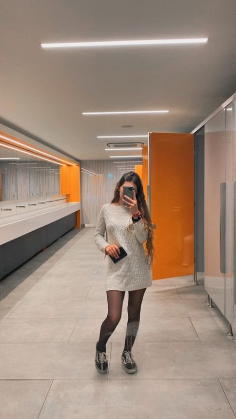 Veronica Marcelino naked onlyfans