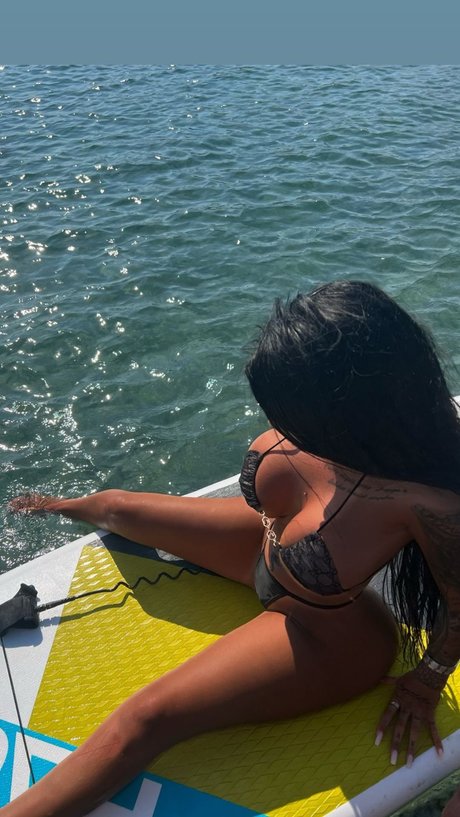 Enise Sude onlyfans boobs