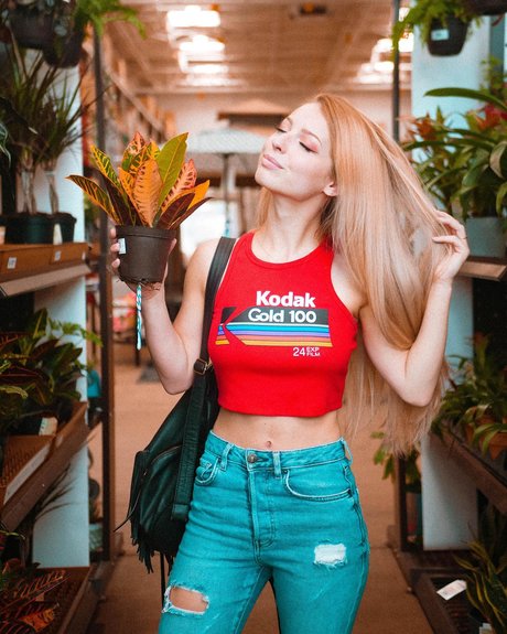 Marris Gulledge onlyfans model images