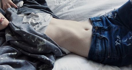 _Bat Brookes_ onlyfans strip tease