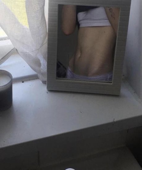 _Bat Brookes_ only fans nude leaks