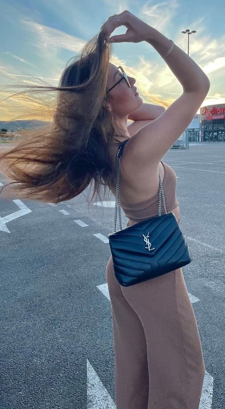 Maelyss Lepage onlyfans naked