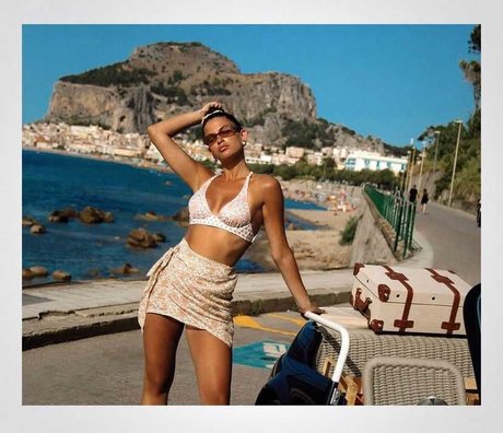 Caitlin Lamb onlyfans content type