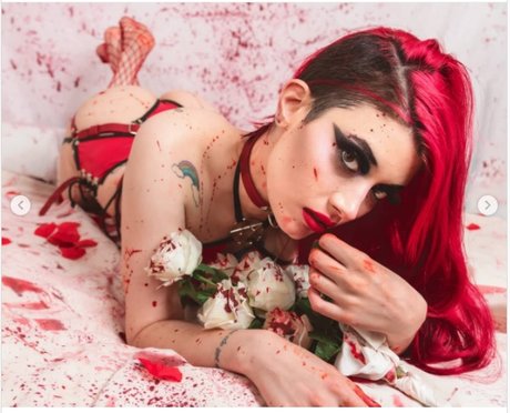 Niniah Wolfy naked leaked onlyfans