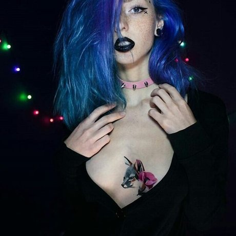 Eliza Satu onlyfans nude leak