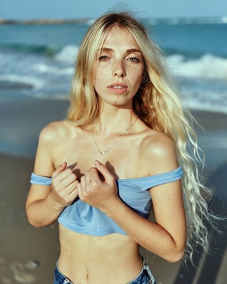 _Anna Bella onlyfans porn