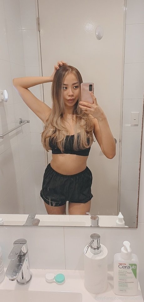 Emily Bellerose onlyfans content type