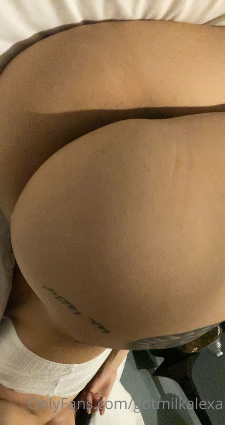 Gotmilkalexa naked onlyfans leaked