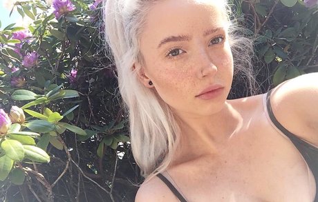 Caelyn Mathews onlyfans hot