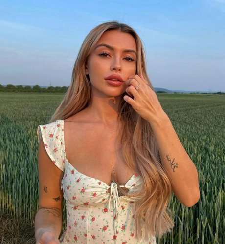 goth thick onlyfans pretty visual