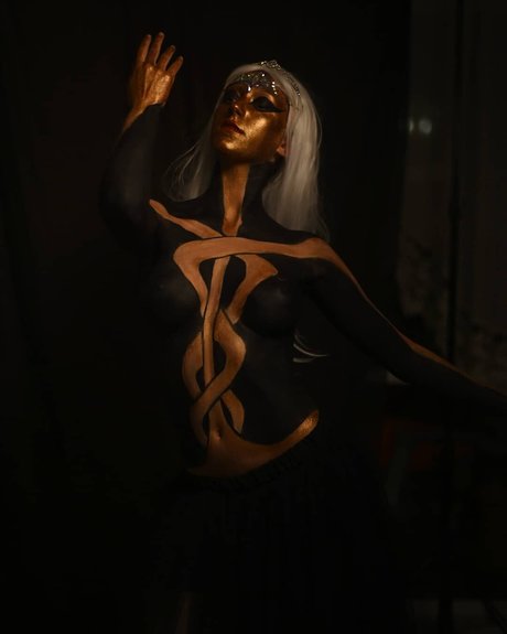 sexy blonde onlyfans hd selfie