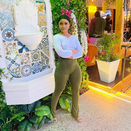 Sharon Gambu onlyfans leams