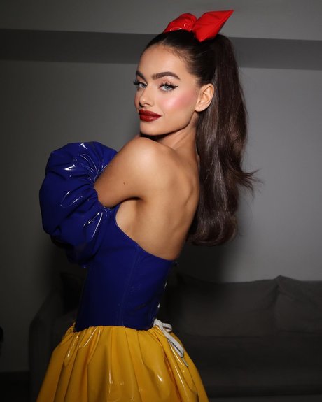 scene onlyfans sexy nude exposure