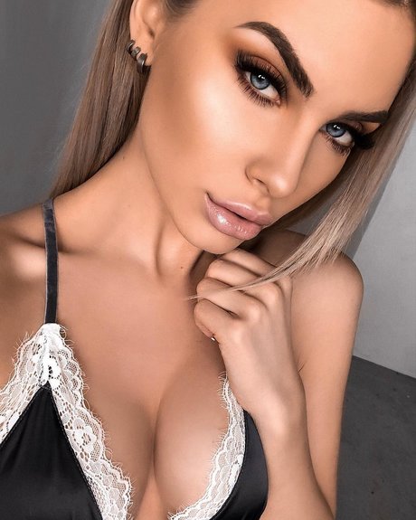 Iva Kivock onlyfans nude tits