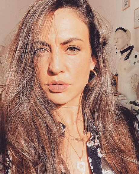 Plam V Hawly sexy onlyfans