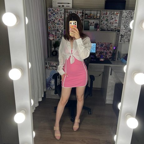 Valeria sister onlyfans creator