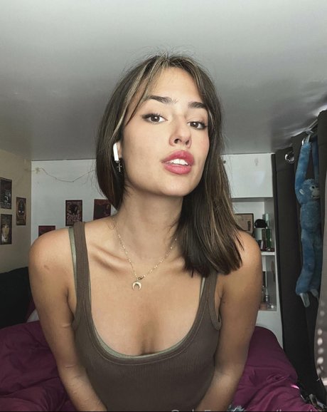 Lou Ann Vecchia_ onlyfans leams