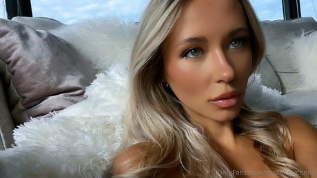 Sarah Houchens onlyfans gratis