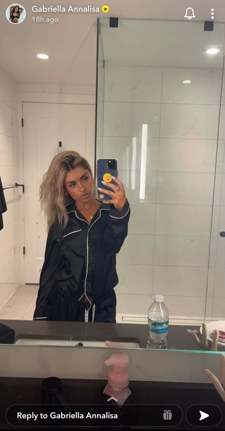 off onlyfans sexy nudes pics