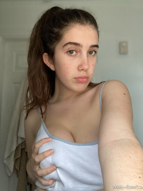 _Molly Barkasy onlyfans lean