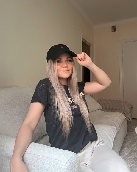 Julia Kiran only fans review