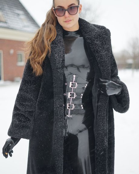 Amazon Eve onlyfans naked pics