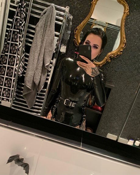 Bella Isadora_ onlyfans leaked pics