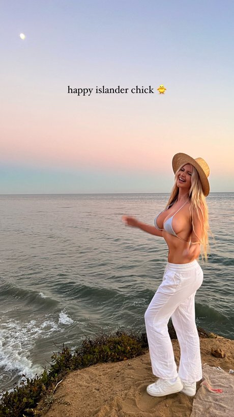 Anna Lisa Christiane_ onlyfans model