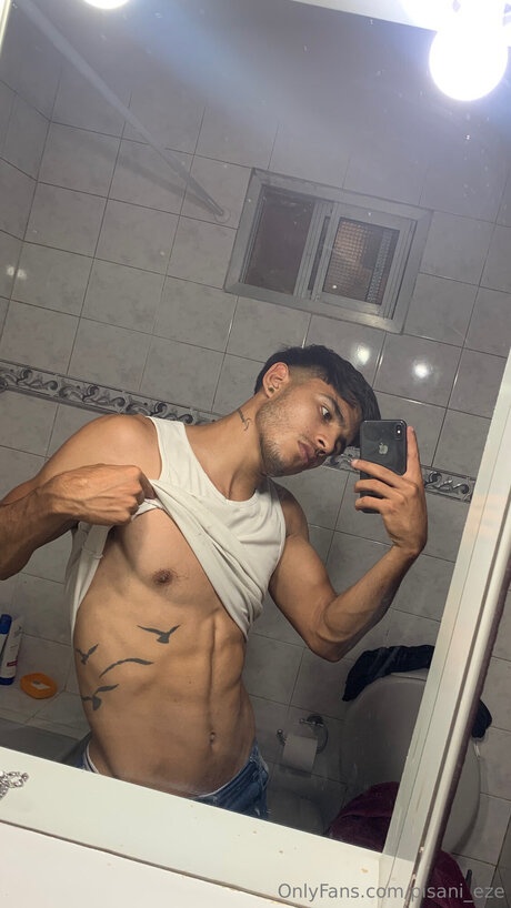 Big Eze23 onlyfans nsfw