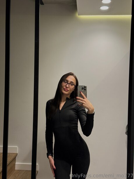Emi Mo777 only fans