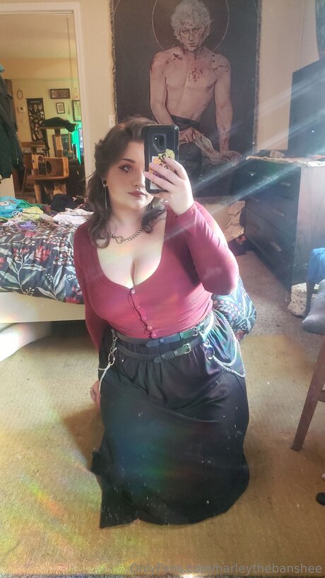 Harleythebanshee onlyfans exposed