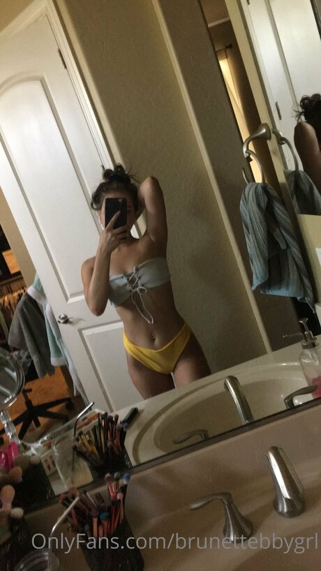 Brunettebbygrl leaked onlyfans pictures