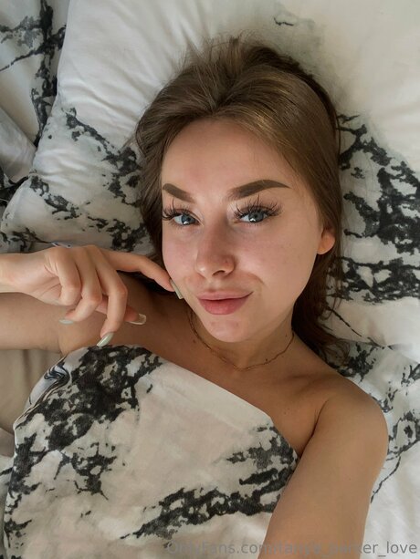 Glowbyaphrodite is on onlyfans