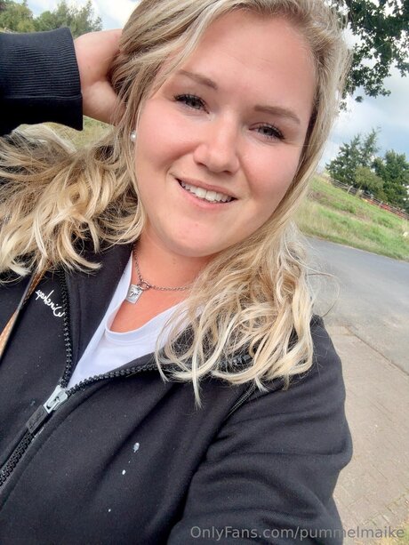 Pummelmaike onlyfans model