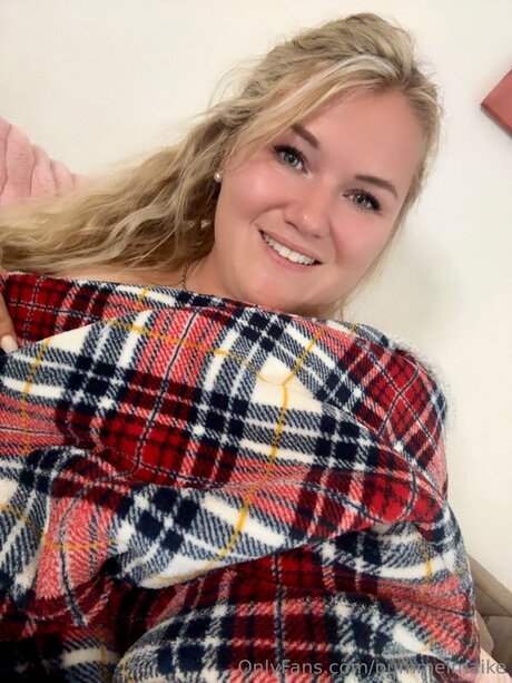 Pummelmaike onlyfans public photos