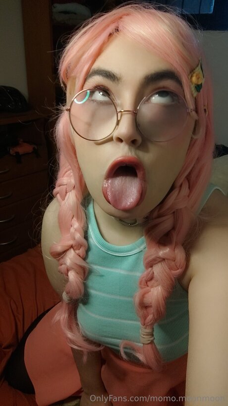 Momo Moonmoon only fans leaked