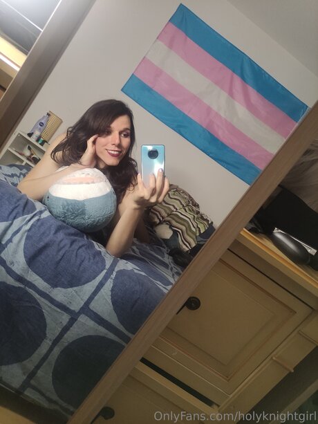 Holyknightgirl onlyfans de