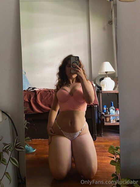 Lucieabr onlyfans creator