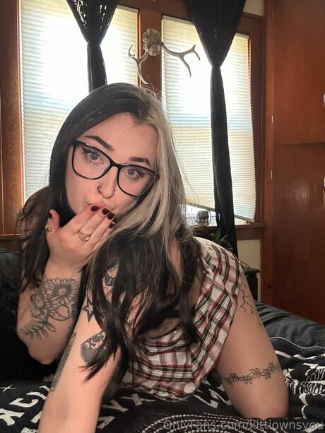 Kittiownsyou onlyfans nude leak