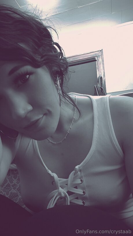 Crystaab onlyfans hot