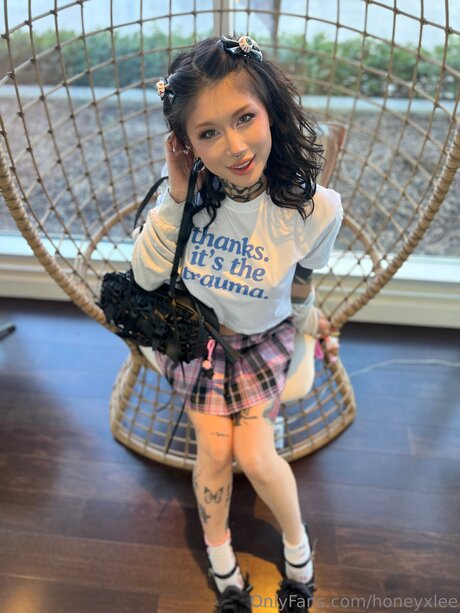 Fantomhoneyxlee onlyfans.