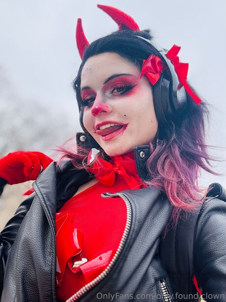 blonde midget onlyfans beautiful picture